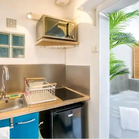 Apartment Cocoon For 2 With Jacuzzi And Sauna *